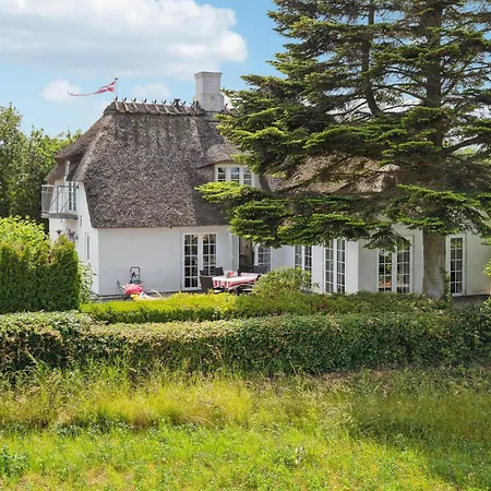 Three-bedroom In Sydals * Kongshoved