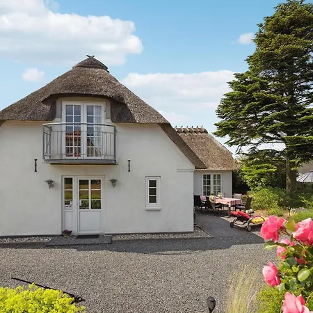 Three-bedroom In Sydals