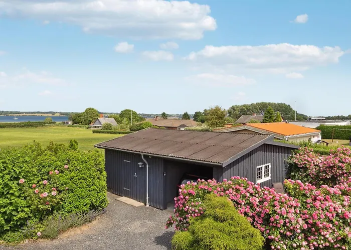 Casa de Férias Three-bedroom In Sydals *