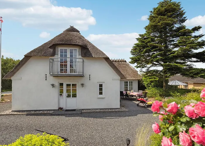 Three-bedroom In Sydals